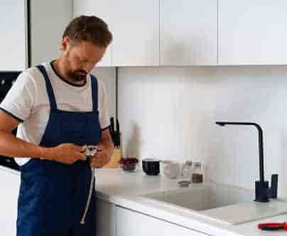 We are offering Expert Plumbing Services - 极速电竞junmu