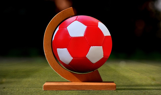 前是在两个 前是在两个