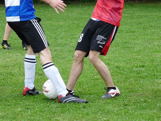 为相距遥远 为相距遥远